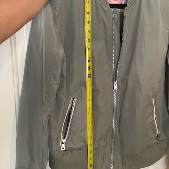 Levi Strauss Ladies Jacket-NWT size Medium - Picture 15 of 16